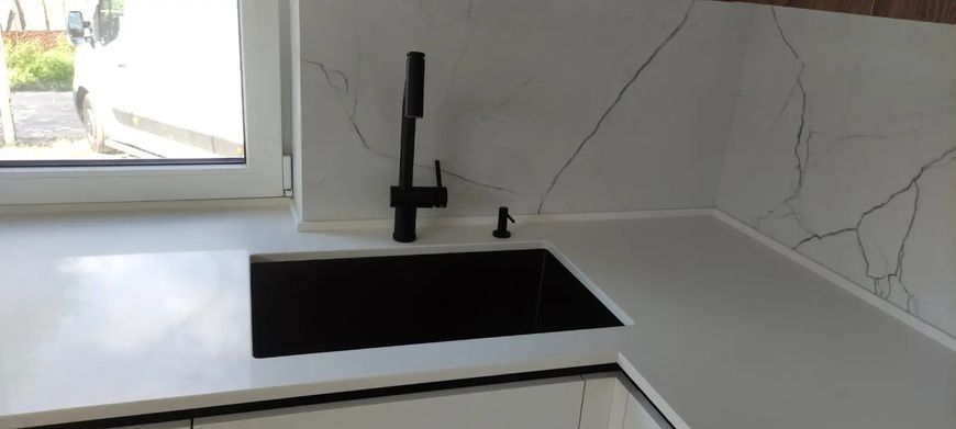 Чорна кухонна мийка з нержавійки під стільницю 1.5 мм Nett NB-6845