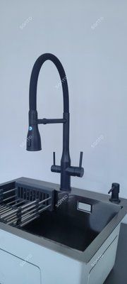 Змішувач для кухні чорний під фільтр із гнучким виливом Gappo G4399-76