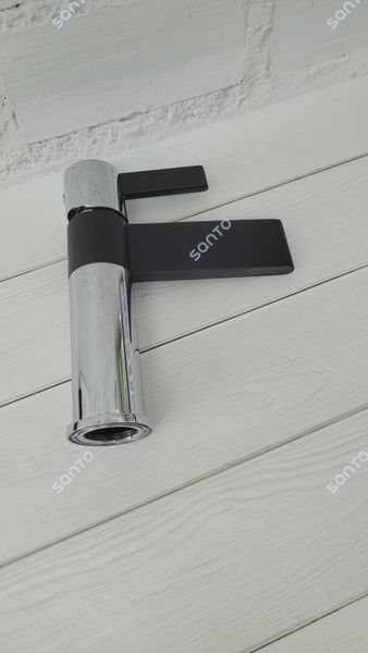 Змішувач для умивальника GAPPO Atalantic G1081, чорний/хром